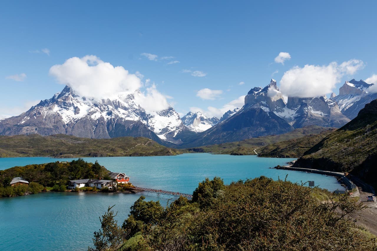 Lakes and peaks in Torres del Paine National Park